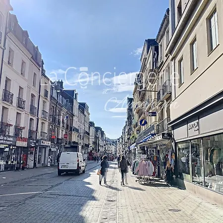 Dm20 - Les Arcades Vue Sur Le Port